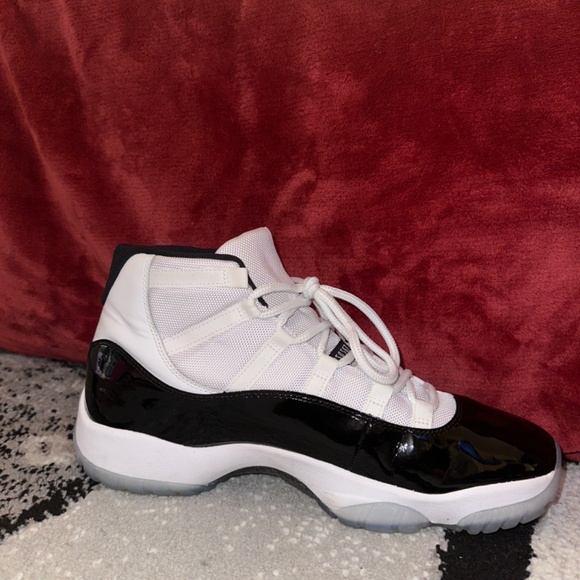 Jordan 11 Concord main image 5